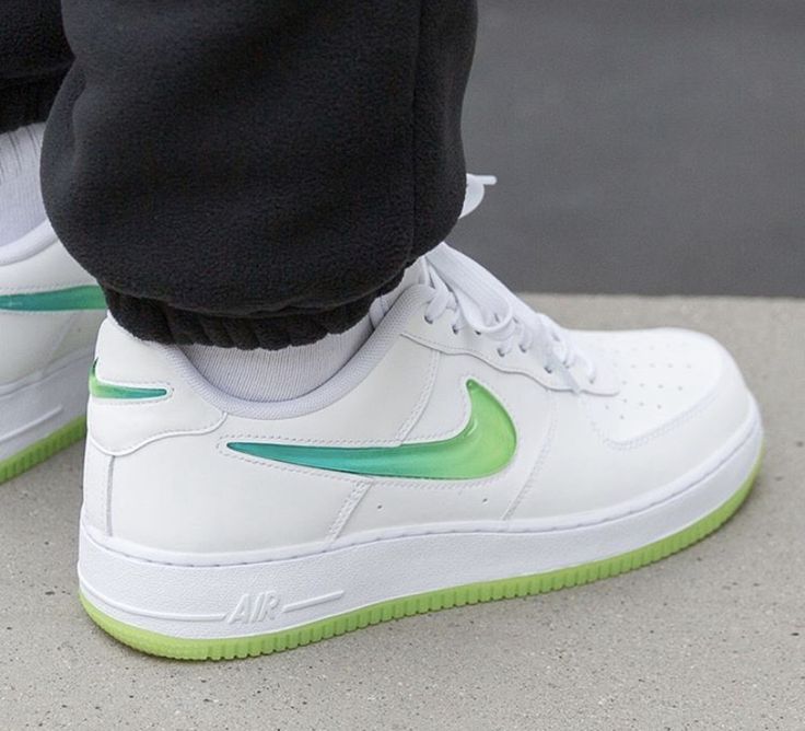 Nike Air force 1 Kelly Swoosh